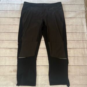 LULULEMON Men’s Black & Grey Pants Size 36